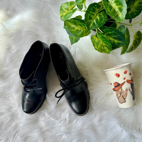 Kork-Ease Roana Lace up Black Leather Ankle Booties Two-Tone Chunky Heel  7.5 - Picture 12 of 13
